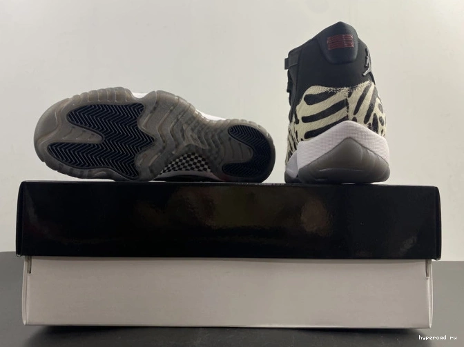 INSTINCT AR0715-010 ANIMAL AIR JORDAN 11 0607